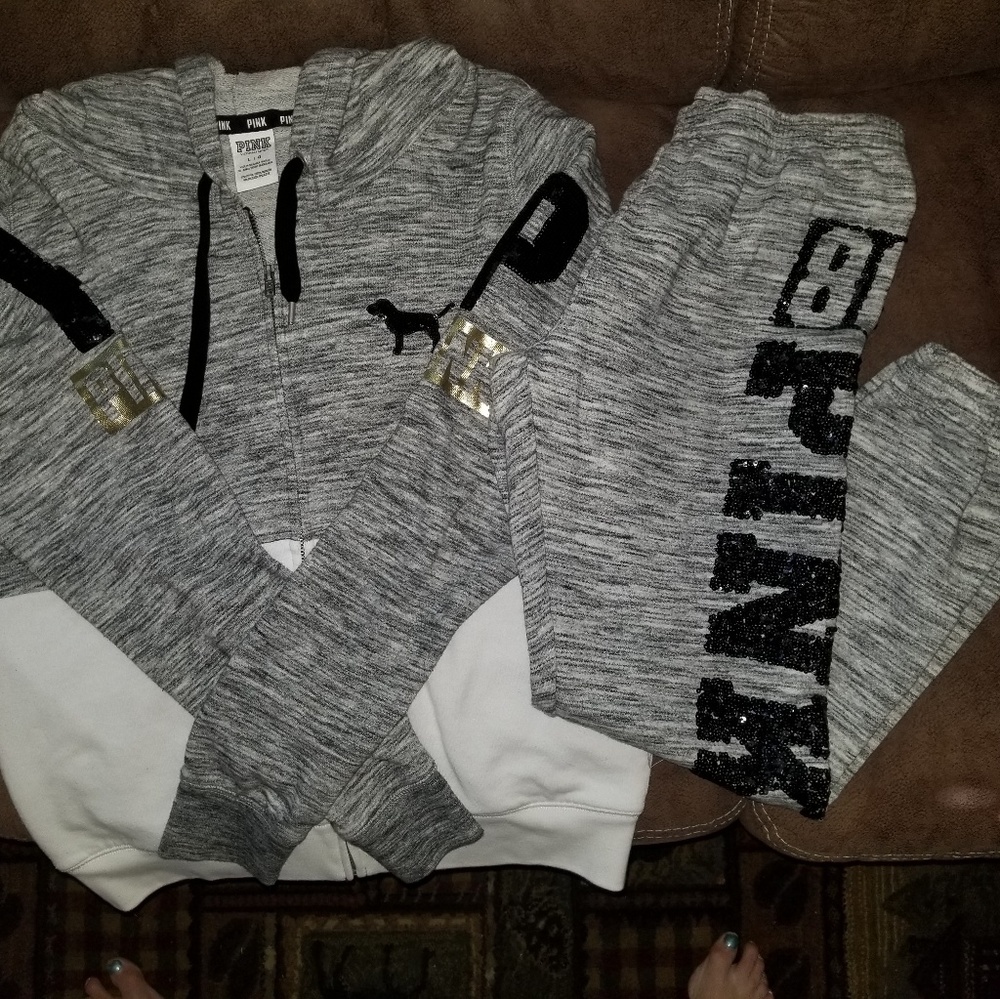 Pink VS sweatsuit